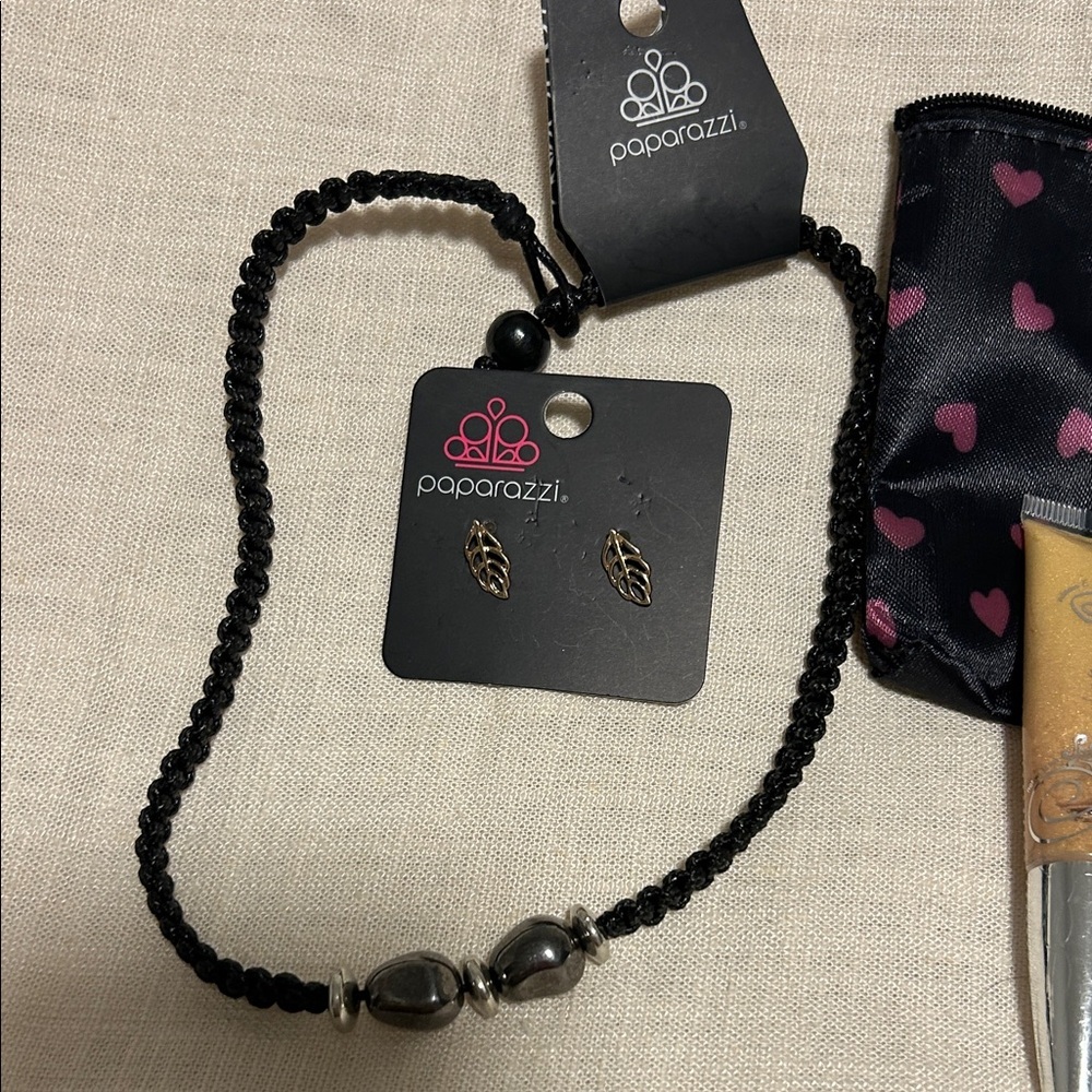Paparazzi Black Jewelry Set with Heart Pouch and Makeup - Picture 4 of 4